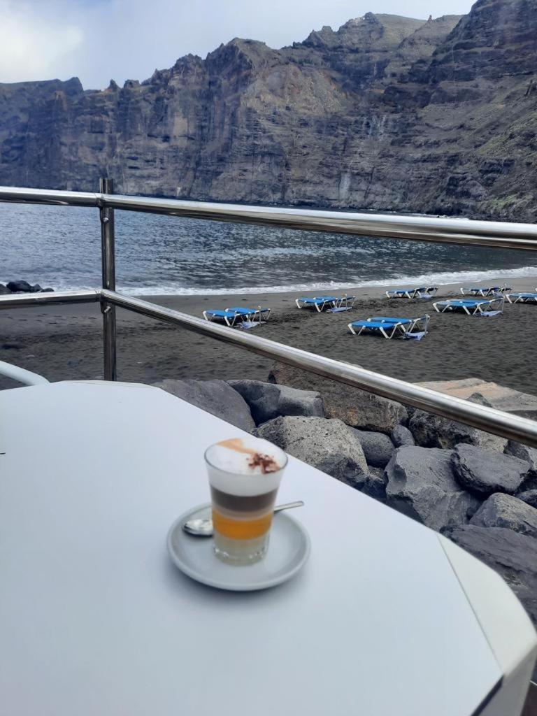 Amazing View Los Gigantes & La Gomera Apartment Acantilado de los Gigantes Luaran gambar