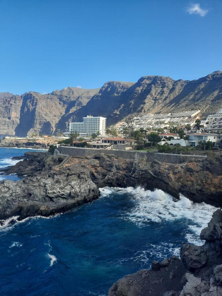 Amazing View Los Gigantes & La Gomera Apartment Acantilado de los Gigantes Luaran gambar